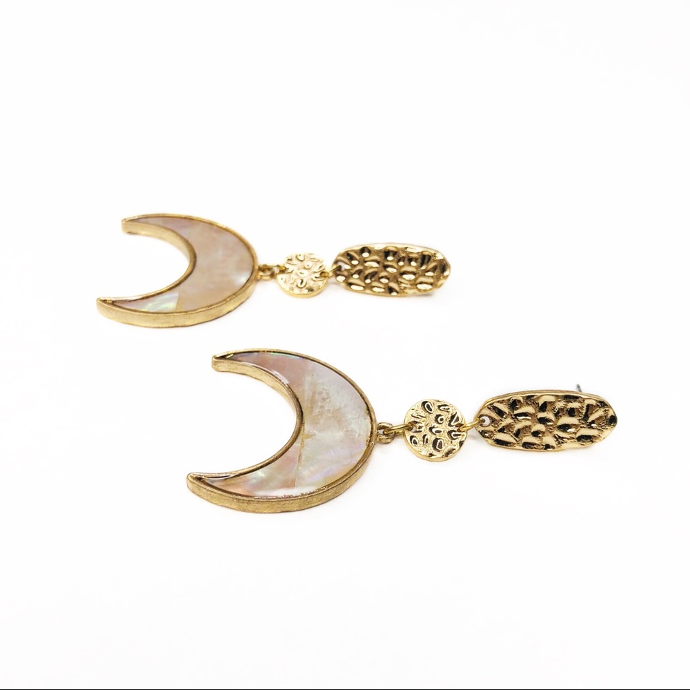 SABRINA MOTHER OF PEARL HALF MOON HAMMER EARRINGS - Picture 4 of 5